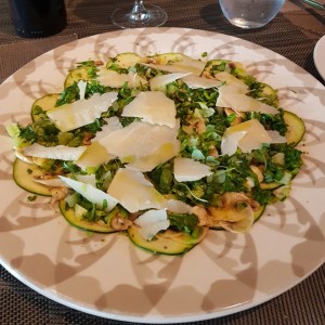 ENTRADAS - Carpaccio de Zucchini