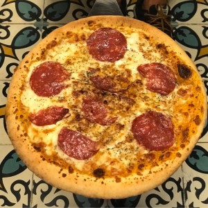 pizza con salami 