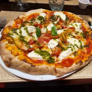 pizza con burrata