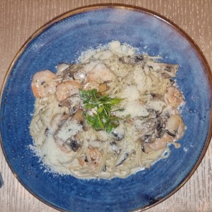 spaguetti  con camarones 