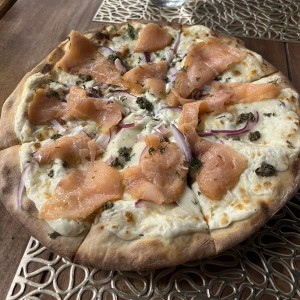 Pizza de salmon ahumado 