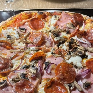 Pizzas - Funghi y Pepperoni