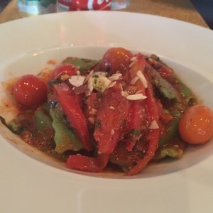 Ravioli de ricotta, mozzarella y espinaca