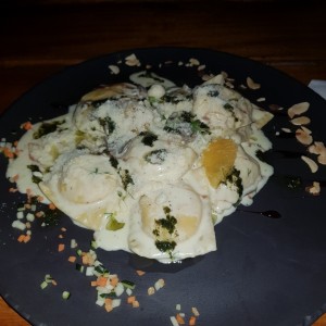 Ravioli de salmon