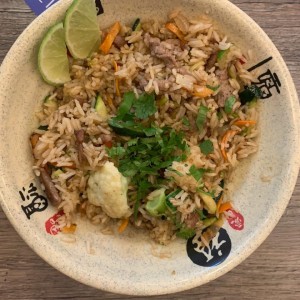 Arroz Thai con carne y vegetales 