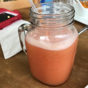 Jugo Afrodita maracuya y sandia