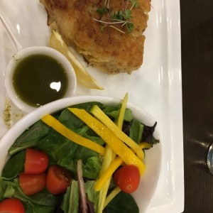 corvina con ensalada