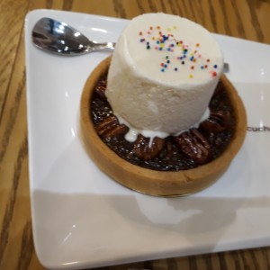 Pecan pie con helado