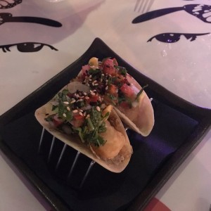 TACOS SUAVES DE COBIA