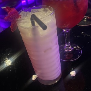 Miss cho cocktail