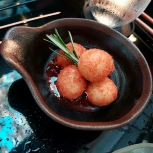 CROQUETA DE QUESO DE CABRA