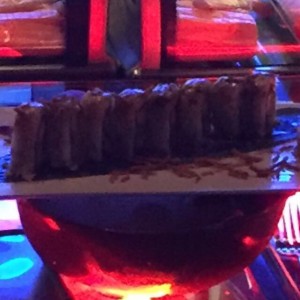 delicioso sushi, flameado.