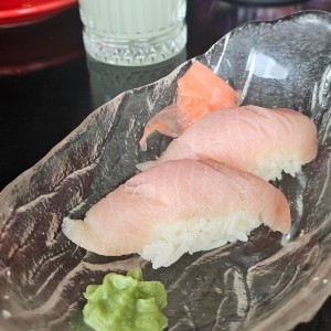 Crudos - Nigiri de hamachi ?