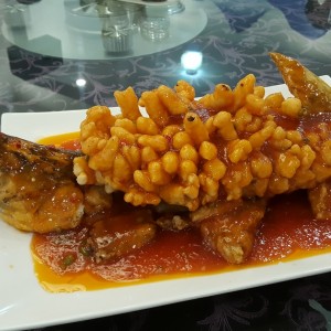 pescado racimo uva