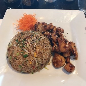 yakimeshi de pollo