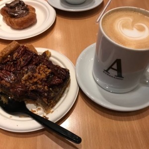 pecan pie & latte