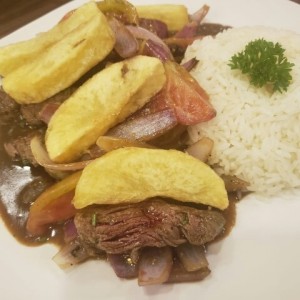 lomo saltado