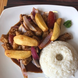 Pescado Saltado