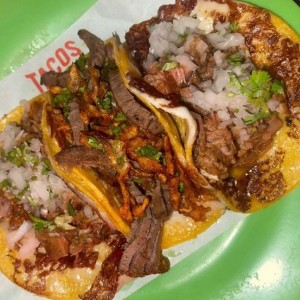 Tacos mixtos