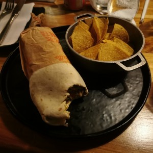 BURRITOS - Burrito de Birria