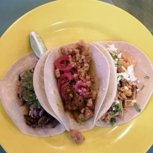 Tacos Tropicales - Pollo Pistolero