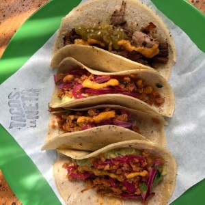 Tacos Pibil y de Carnitas