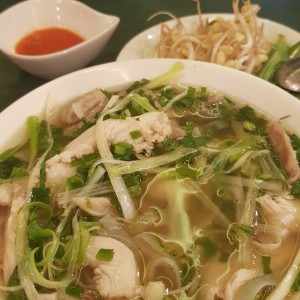 Pho de Pollo Chica