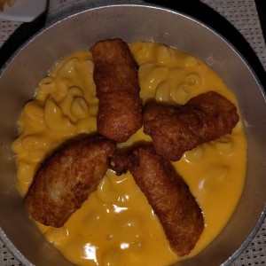 Chicken tender con Mac & cheese 
