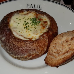 sopa gratinada de cebolla