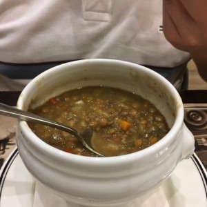 sopa de lentejas