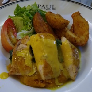 Pollo relleno de espinacas