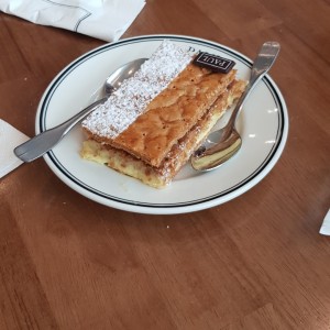 Milhojas de Dulce de Leche con crema pastelera