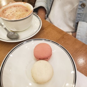 Macarones de vainilla y red velvet