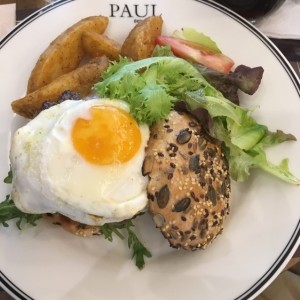 Hamburguesa con huevo 
