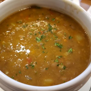 sopa de lentejas