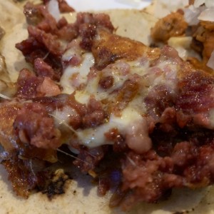 Tacos de Chorizo con Queso