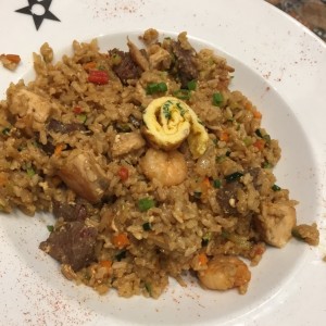 Imprescindibles arroces - Nasi goreng mixto