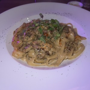 Fettuccine Gamberi e Porcini