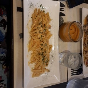 Penne al Salmone