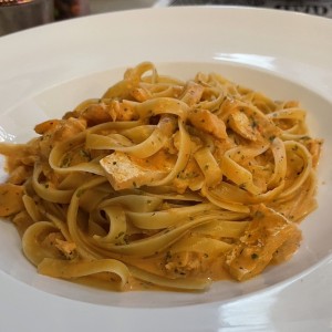 Fettucine Vodka e Salmone