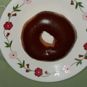 donut de glaceado de chocolate