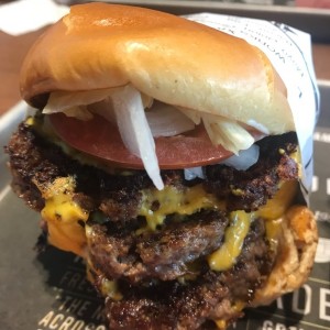 The Fatburger - Triple + Pollo