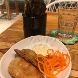 COMIDA - Empanadas de Hojaldre con pollo al curry