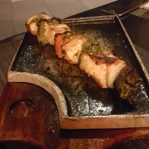 brocheta de pollo