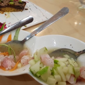 "pescado con verdura en jugo de limon"