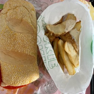 Pizza sub y papas