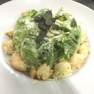 Ensalada cesar con langostino 