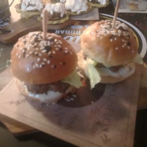 sliders bugers