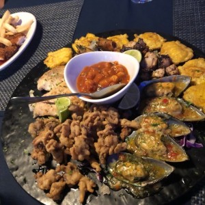 Bandeja de Mariscos ??