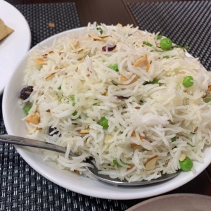 fruit dry rice.  mi plato favorito de arroz 